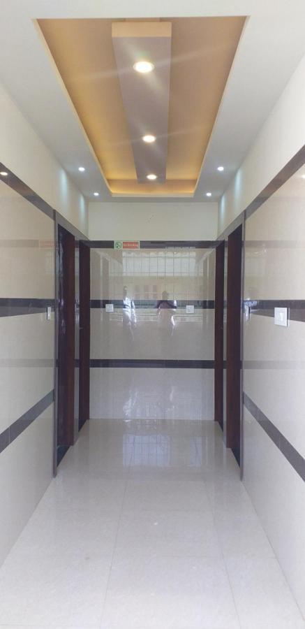 Royal Blue Meridian Inn Bengaluru Zewnętrze zdjęcie